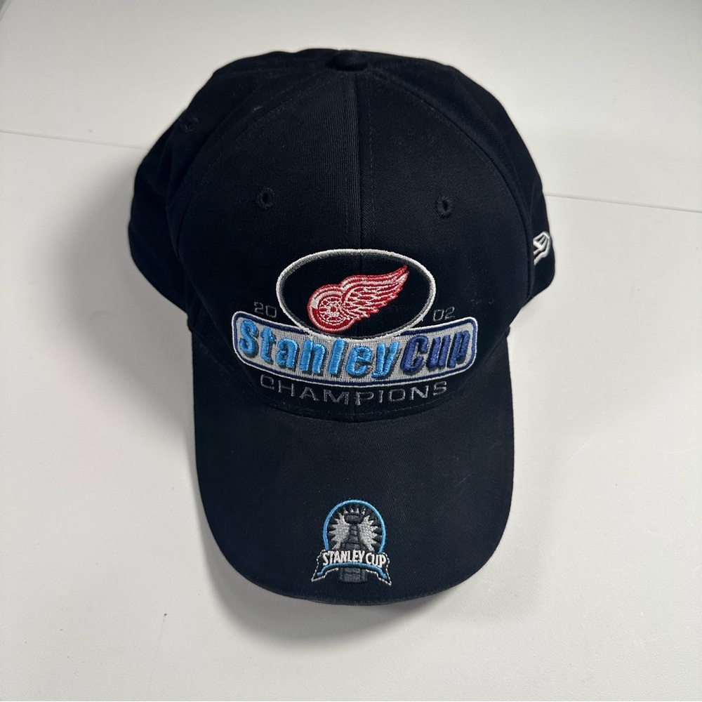 2002 New Era Detroit Red Wings Stanley Cup Champions Black Embroidered Hat Cap